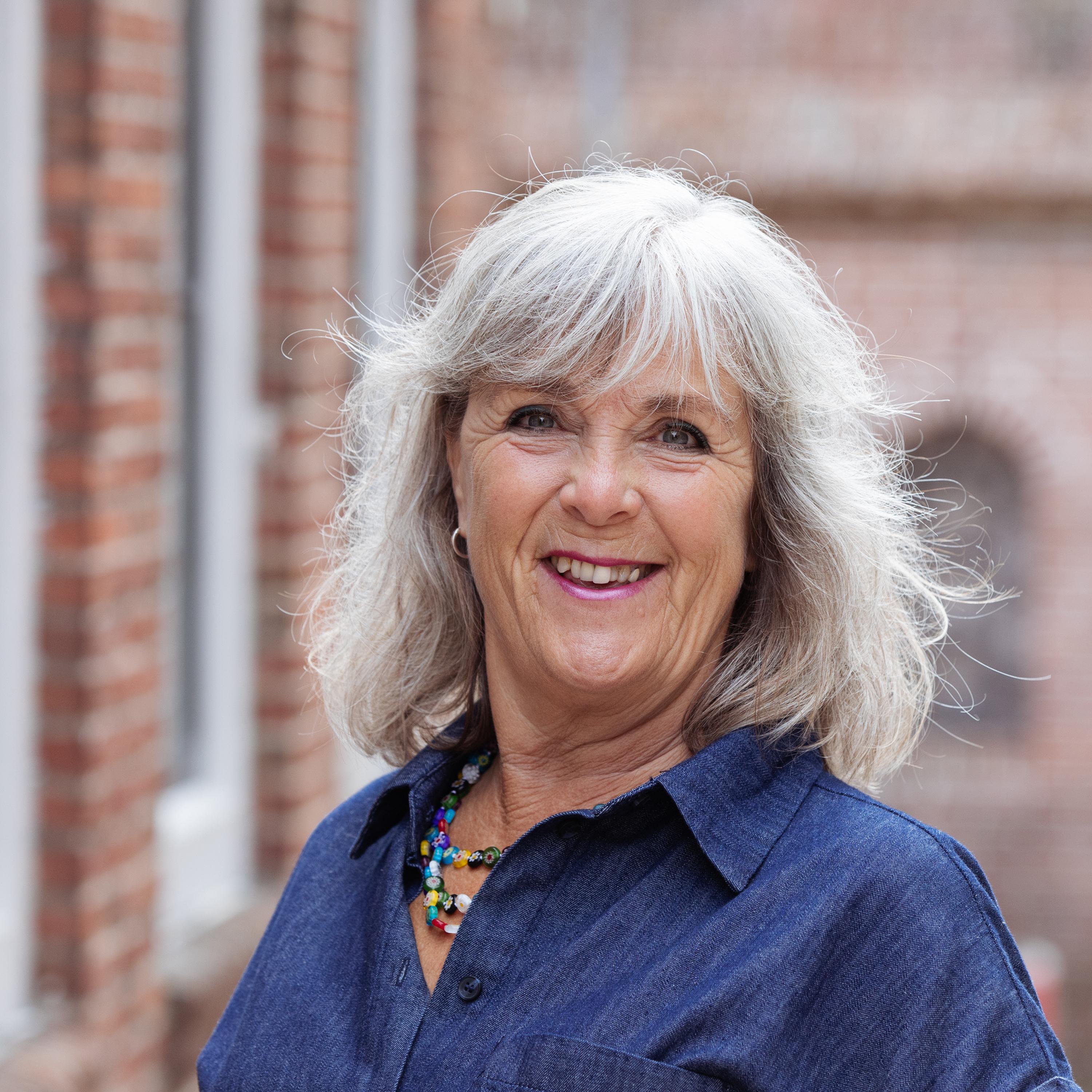 Anne & Jet mode 2025-26.jpg